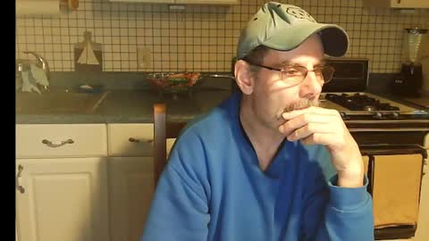 Ray online show from December 17, 10:01 am