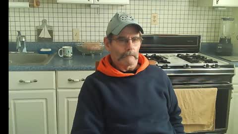 Ray online show from December 31, 4:46 pm