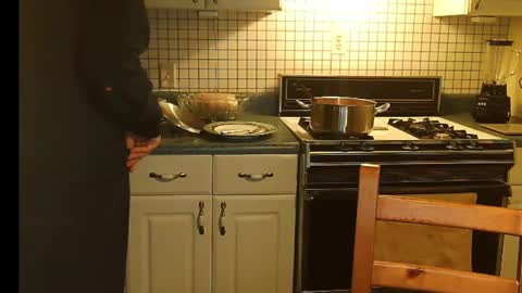 Ray online show from January 1, 9:52 pm