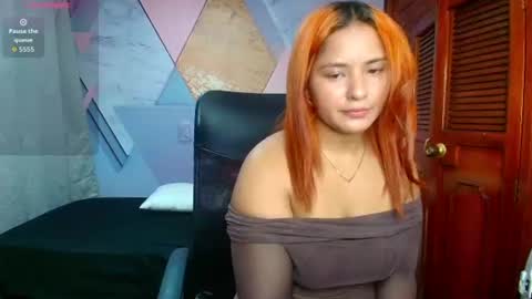 Snapshot of raylin_escobar chatting on July 13, 7:05 pm raylin_escobar online show from July 13, 7:05 pm