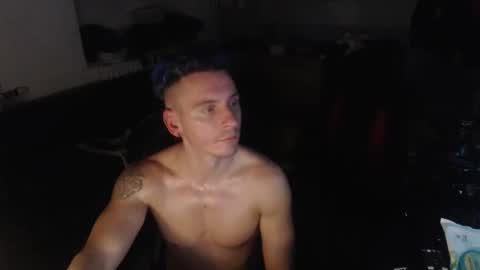 Snapshot of rayzel31 chatting on November 13, 10:41 pm Rayzel online show from November 13, 10:41 pm