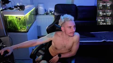 Rayzel online show from February 4, 12:05 am