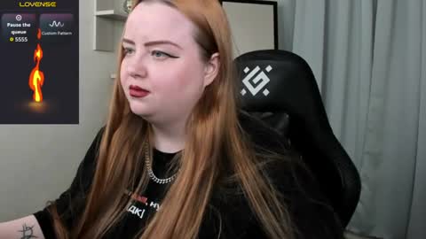 Snapshot of razoom_emma chatting on June 11, 2:53 am Emma Razumovskaya online show from June 11, 2:53 am