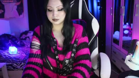 My kittensIm on vacation until July 25th. You can join the fan club  free content  online show from April 16, 9:39 pm