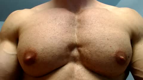 razorramon13 online show from June 10, 7:46 pm