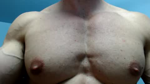 Snapshot of razorramon13 chatting on June 16, 8:22 pm razorramon13 online show from June 16, 8:22 pm