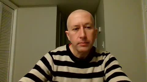 Snapshot of rbtknkstr chatting on January 4, 8:17 am rbtknkstr online show from January 4, 8:17 am