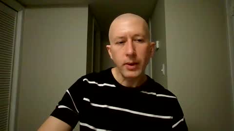 Snapshot of rbtknkstr chatting on February 3, 1:19 am rbtknkstr online show from February 3, 1:19 am