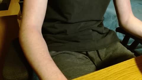 Snapshot of readytocum90 chatting on September 24, 2:26 am Scrappy Coco online show from September 24, 2:26 am