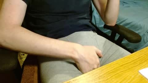 Snapshot of readytocum90 chatting on September 27, 2:27 am Scrappy Coco online show from September 27, 2:27 am