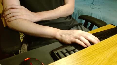 Snapshot of readytocum90 chatting on October 5, 2:43 am Scrappy Coco online show from October 5, 2:43 am