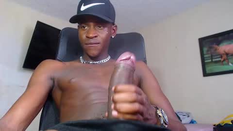 Snapshot of real1dk chatting on February 6, 7:29 pm Sthith online show from February 6, 7:29 pm