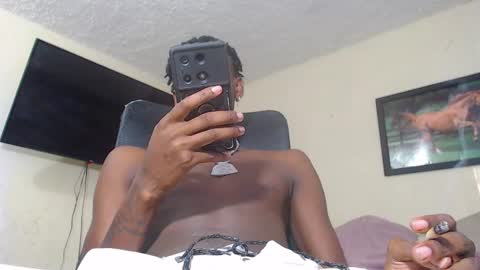 Snapshot of real1dk chatting on February 18, 10:03 pm Sthith online show from February 18, 10:03 pm