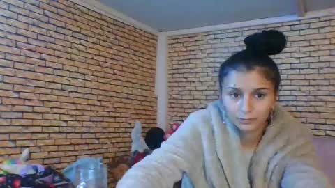 real_coupl3 online show from December 4, 8:50 pm