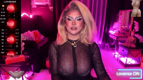 Snapshot of real_dom_phuta chatting on September 25, 3:38 pm Miss Katrina De Futah Goddess of HELL online show from September 25, 3:38 pm