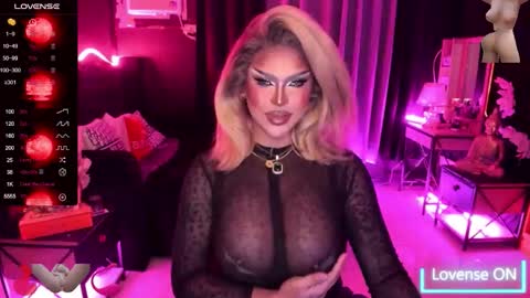 Snapshot of real_dom_phuta chatting on October 1, 12:11 pm Miss Katrina De Futah Goddess of HELL online show from October 1, 12:11 pm