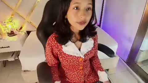 DONCELLA online show from June 18, 4:33 pm