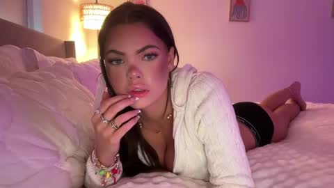 Jade  online show from July 24, 9:57 pm