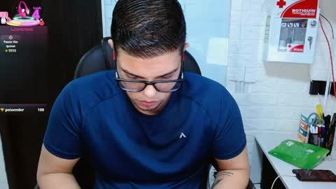 Snapshot of realjoel chatting on April 10, 5:28 pm Joel online show from April 10, 5:28 pm