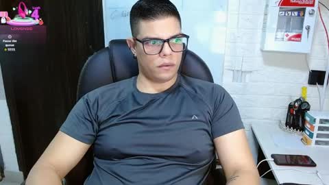 Snapshot of realjoel chatting on April 28, 12:10 pm Joel online show from April 28, 12:10 pm