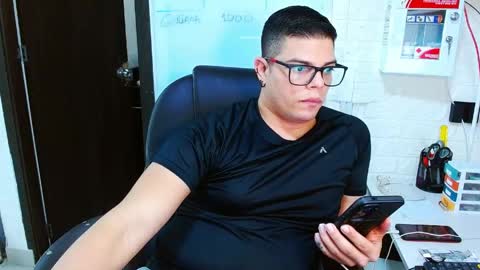 Snapshot of realjoel chatting on April 29, 5:30 pm Joel online show from April 29, 5:30 pm