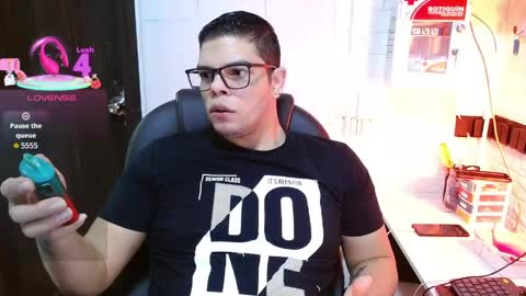 Snapshot of realjoel chatting on May 19, 12:00 pm Joel online show from May 19, 12:00 pm