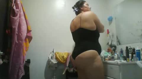 Snapshot of reallivepriestess chatting on November 7, 4:07 pm RealLivePriestess333 online show from November 7, 4:07 pm