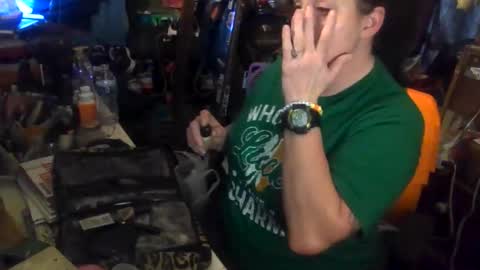 Snapshot of reallyredrum69th chatting on January 14, 4:45 pm reallyredrum69th online show from January 14, 4:45 pm