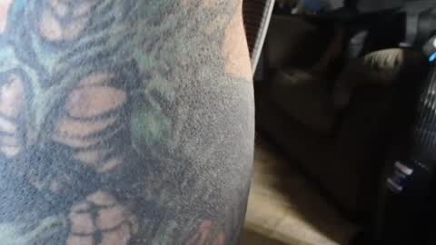 Snapshot of realrubpirate chatting on December 5, 9:50 am realrubpirate online show from December 5, 9:50 am