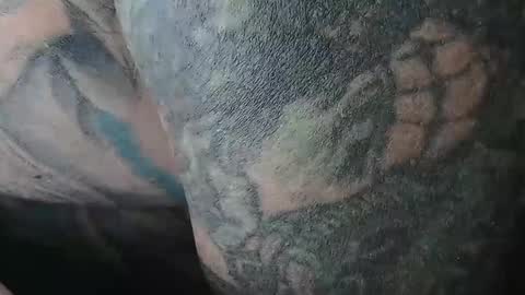 Snapshot of realrubpirate chatting on November 6, 9:10 am realrubpirate online show from November 6, 9:10 am