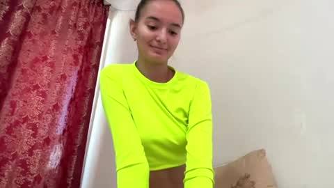 Risa online show from June 30, 3:35 pm