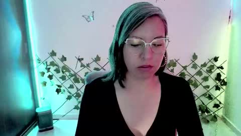 Rebbeca online show from February 16, 1:07 pm