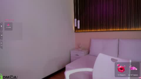 Snapshot of rebeca__grey chatting on July 4, 2:23 pm Rebeca online show from July 4, 2:23 pm