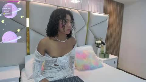 Snapshot of rebeca_brown_ chatting on May 17, 11:39 am Rebeca online show from May 17, 11:39 am