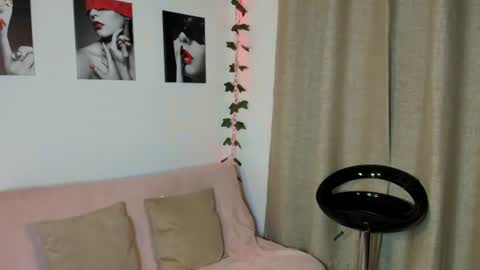 Snapshot of rebeca_marchetti chatting on July 21, 1:02 pm Rebeca Marchetti online show from July 21, 1:02 pm