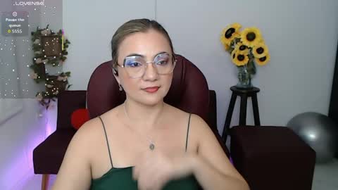 Snapshot of rebeca_milf chatting on May 11, 2:45 pm REBECA online show from May 11, 2:45 pm