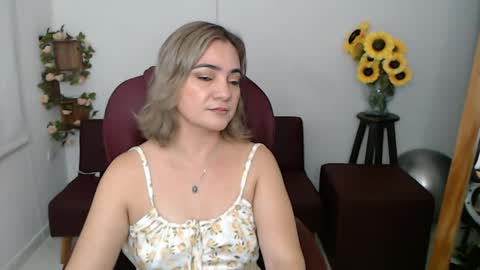 Snapshot of rebeca_milf chatting on May 15, 2:57 pm REBECA online show from May 15, 2:57 pm
