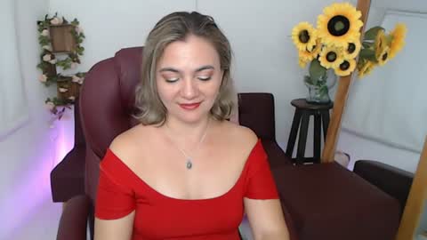 Snapshot of rebeca_milf chatting on June 13, 3:04 am REBECA online show from June 13, 3:04 am