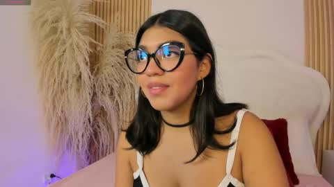 rebeca_taylor_ online show from May 30, 4:31 am