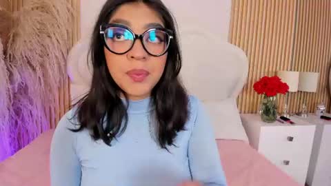 rebeca_taylor_ online show from June 19, 4:17 am