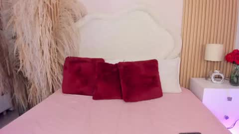 rebeca_taylor_ online show from July 10, 8:33 pm