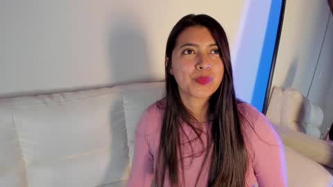 Rebeca Williams online show from January 14, 3:01 am