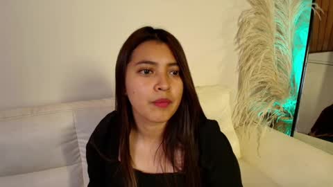 Rebeca Williams online show from February 3, 11:05 pm