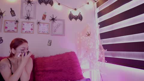 Snapshot of rebecah_1 chatting on October 15, 12:49 pm Rebeca  online show from October 15, 12:49 pm