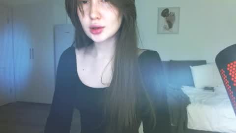 Snapshot of rebecca_demure18 chatting on February 23, 7:38 pm Lets talk here 33. online show from February 23, 7:38 pm