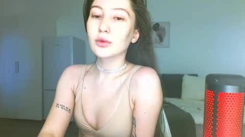 Snapshot of rebecca_demure18 chatting on March 6, 3:24 pm Lets talk here 33. online show from March 6, 3:24 pm