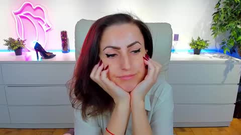 Snapshot of rebecca_diamonds chatting on February 3, 6:34 am rebecca_diamonds online show from February 3, 6:34 am