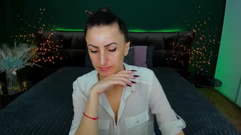 Snapshot of rebecca_diamonds chatting on March 9, 6:50 am rebecca_diamonds online show from March 9, 6:50 am