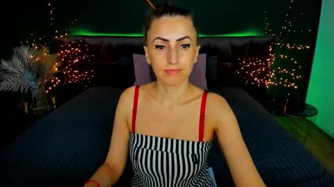 Snapshot of rebecca_diamonds chatting on September 18, 5:20 am rebecca_diamonds online show from September 18, 5:20 am