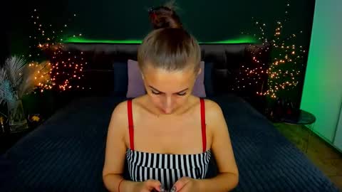 Snapshot of rebecca_diamonds chatting on September 30, 6:18 am rebecca_diamonds online show from September 30, 6:18 am